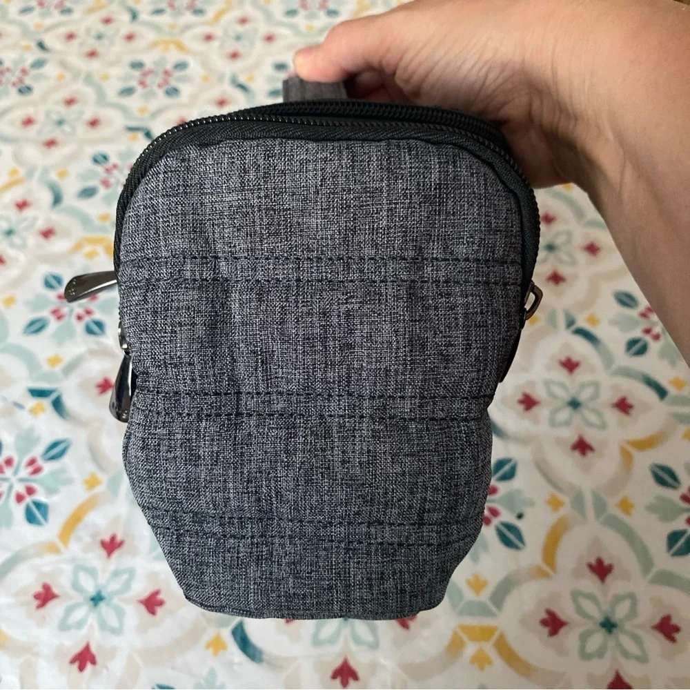 Lug Charcoal Toiletry Bag